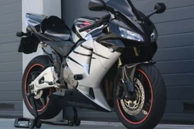 Honda CBR (2005) thumbnail 1