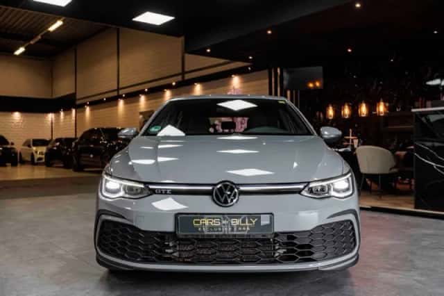 Volkswagen Golf (2020) thumbnail 2