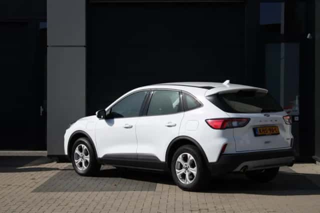Ford Kuga (2021) thumbnail 5