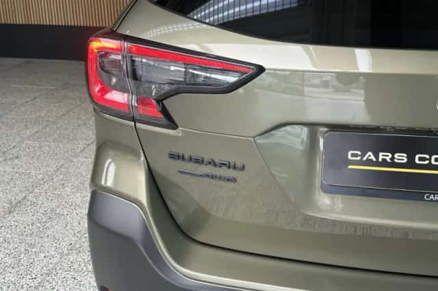 Subaru Outback (2022) thumbnail 2