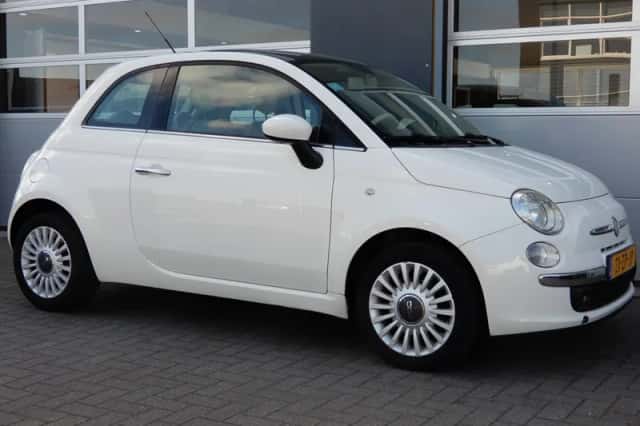 Fiat 500 (2008) thumbnail 2