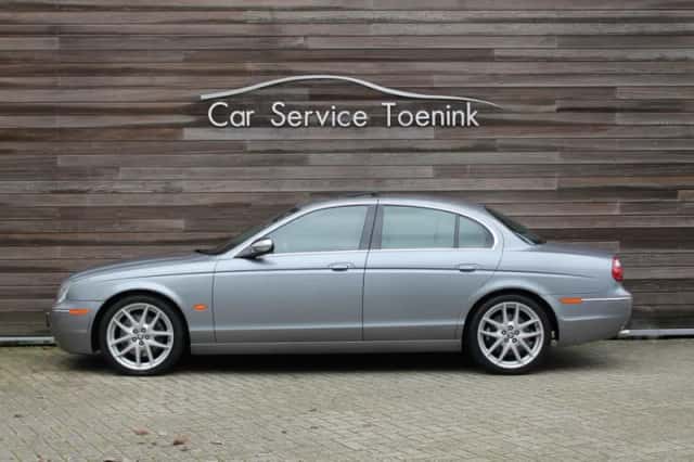 Jaguar S-Type (2007) thumbnail 6