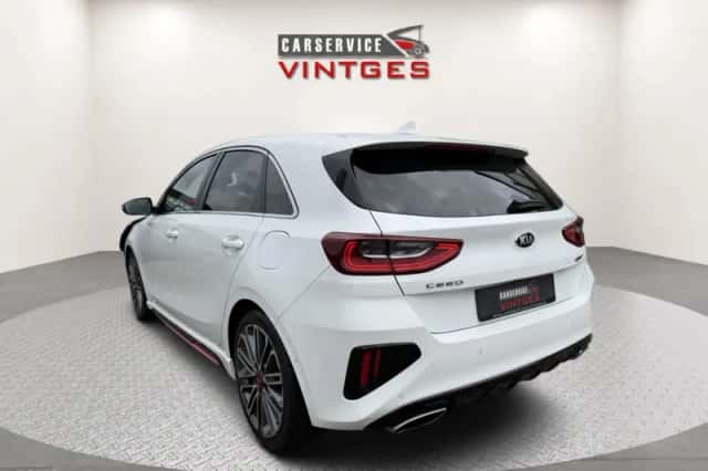 Kia Ceed (2019) thumbnail 3