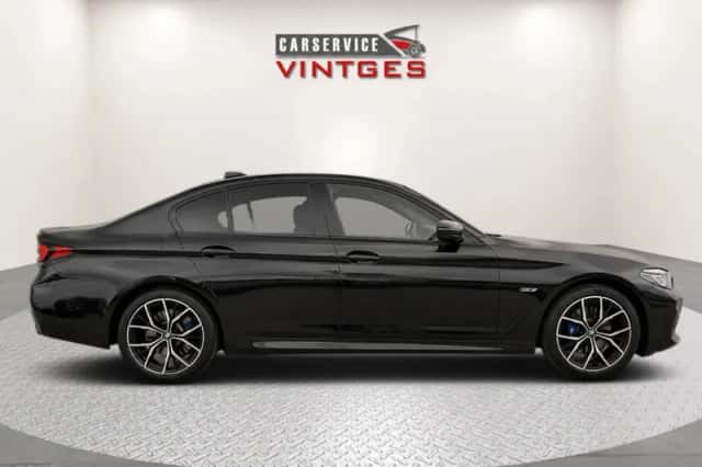 BMW 5-Serie (2022) thumbnail 3