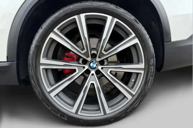BMW X5 (2021) thumbnail 5