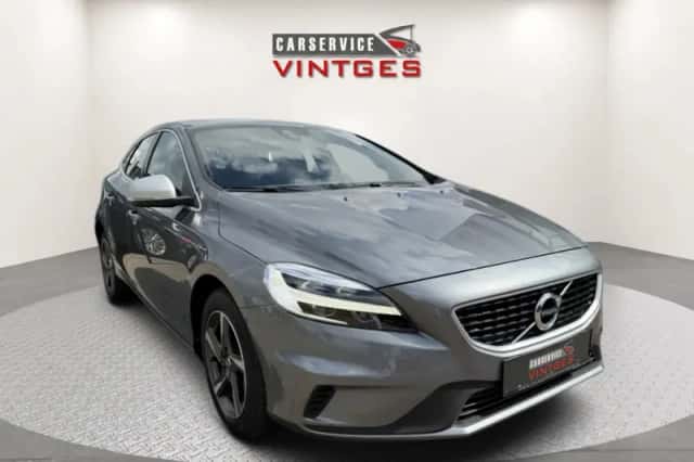 Volvo V40 (2018) thumbnail 2