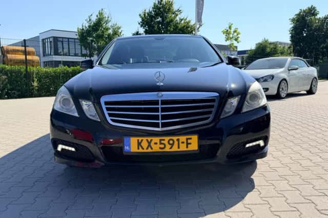 Mercedes-Benz E-Klasse (2009) thumbnail 5