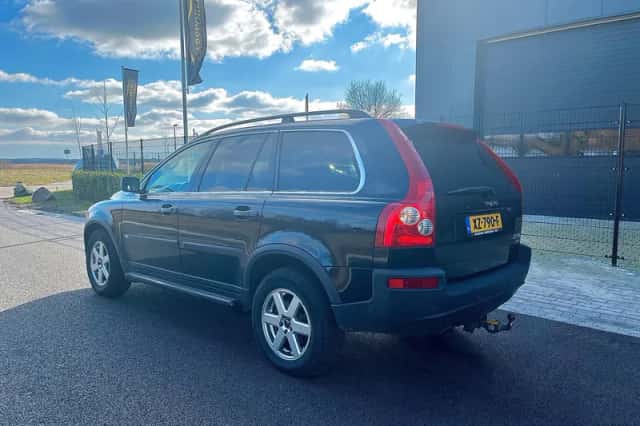 Volvo XC90 (2004) thumbnail 5