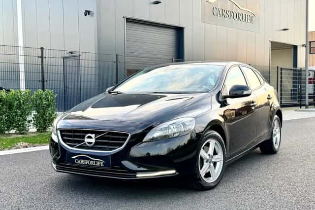Volvo V40 (2012) thumbnail 1