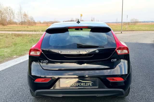 Volvo V40 (2012) thumbnail 4