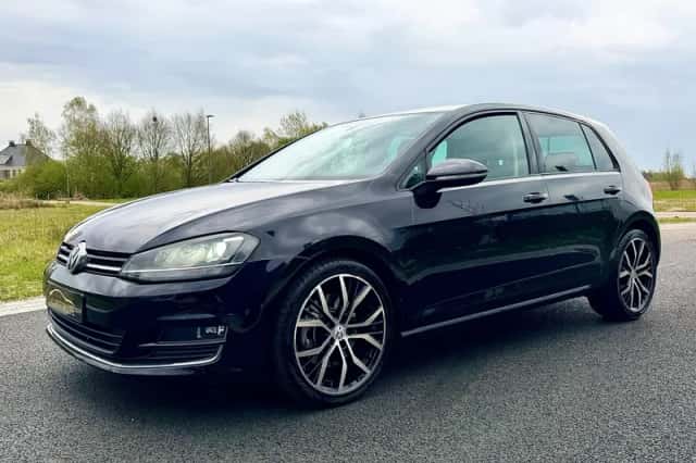 Volkswagen Golf (2012) thumbnail 1