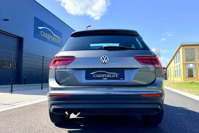 Volkswagen Tiguan (2019) thumbnail 5