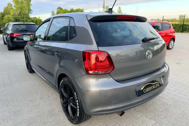 Volkswagen Polo (2011) thumbnail 4