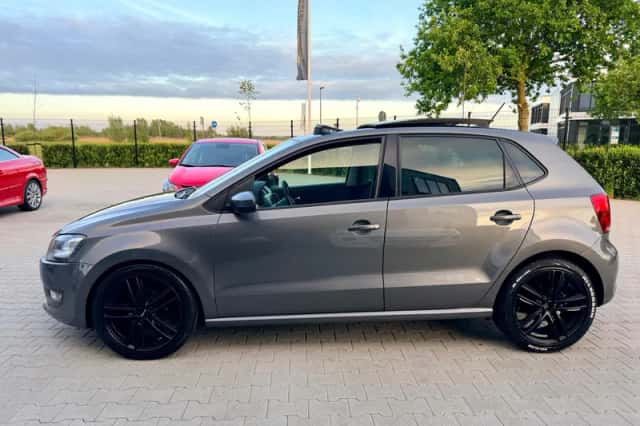 Volkswagen Polo (2011) thumbnail 6
