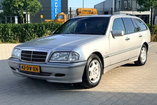 Mercedes-Benz C-Klasse (2000) thumbnail 1