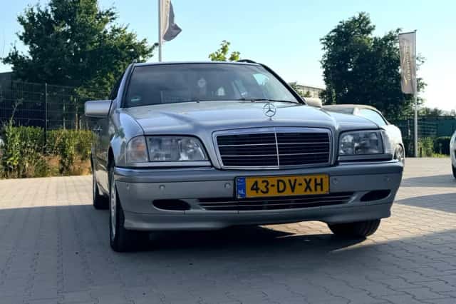 Mercedes-Benz C-Klasse (2000) thumbnail 4
