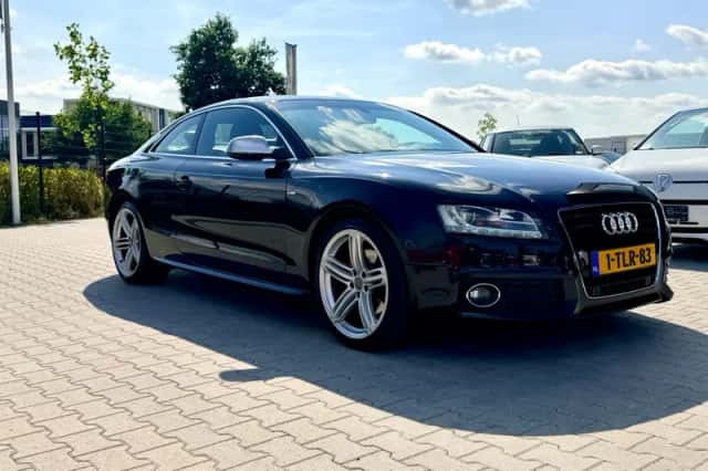 Audi A5 (2010) thumbnail 3