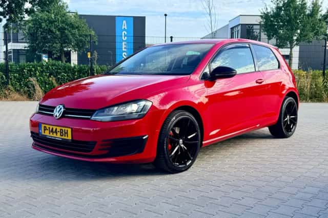 Volkswagen Golf (2013) thumbnail 1