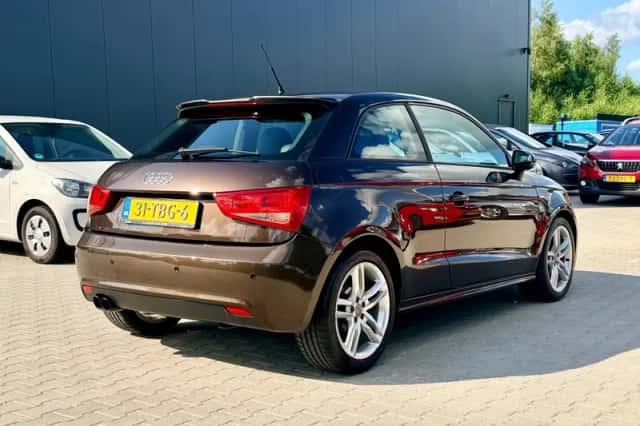 Audi A1 (2012) thumbnail 2