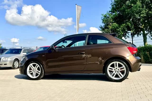 Audi A1 (2012) thumbnail 5