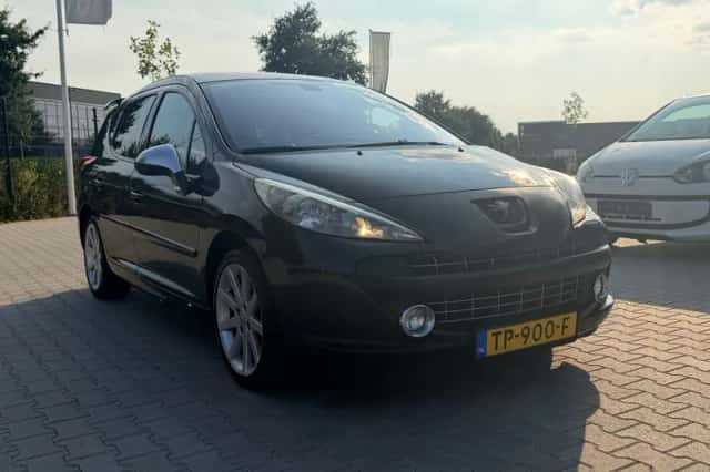 Peugeot 207 (2008) thumbnail 3