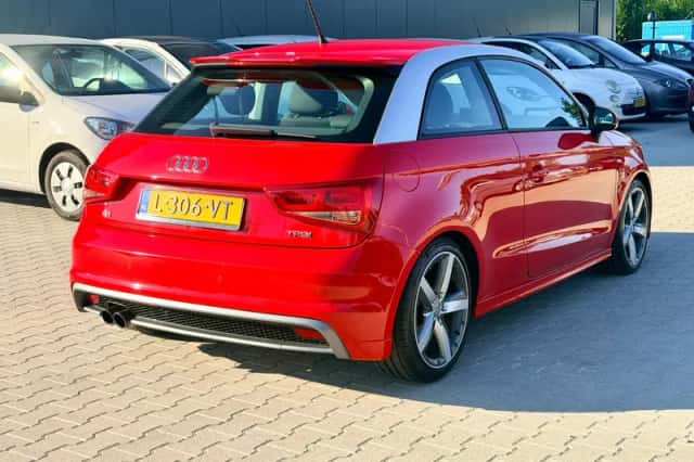 Audi A1 (2011) thumbnail 2