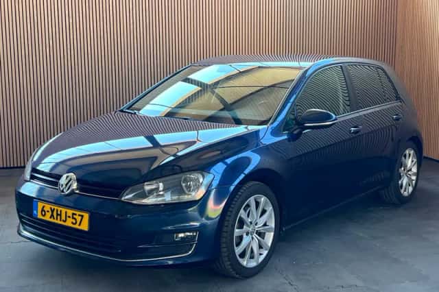 Volkswagen Golf (2014) thumbnail 1