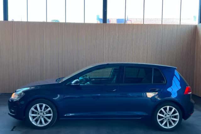Volkswagen Golf (2014) thumbnail 2