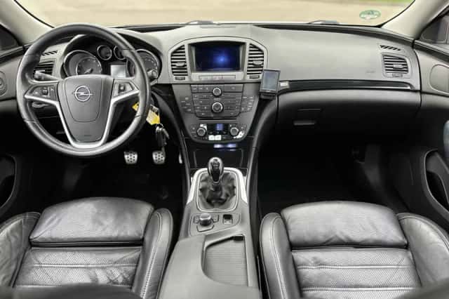 Opel Insignia (2009) thumbnail 4