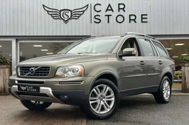 Volvo XC90 (2010) thumbnail 1