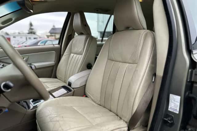 Volvo XC90 (2010) thumbnail 6
