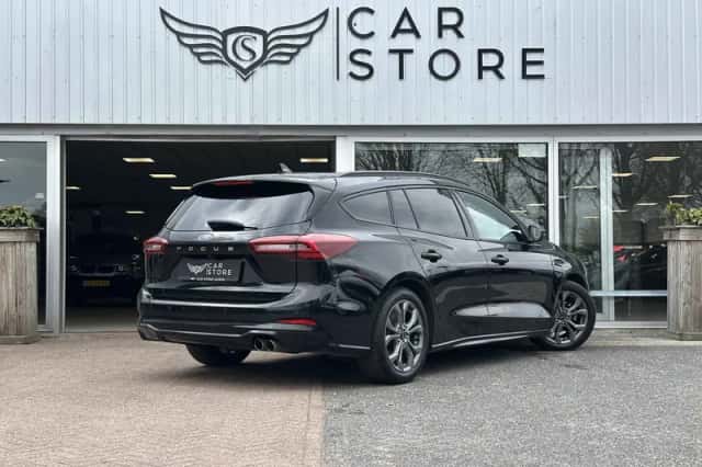 Ford Focus (2024) thumbnail 3