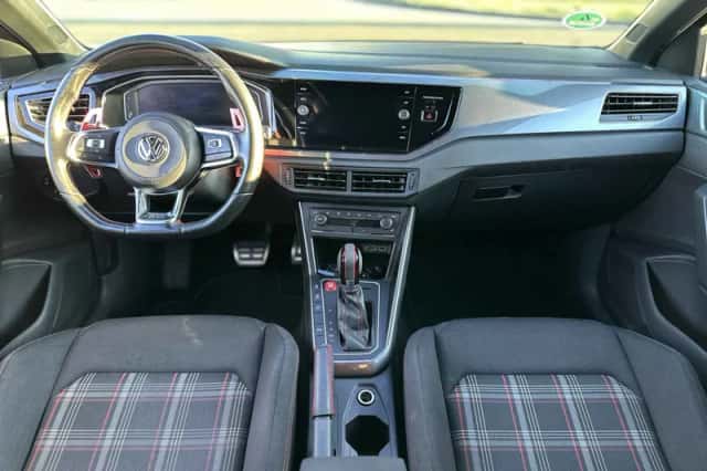 Volkswagen Polo (2018) thumbnail 4