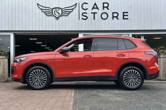 Volkswagen Tiguan (2026) thumbnail 2