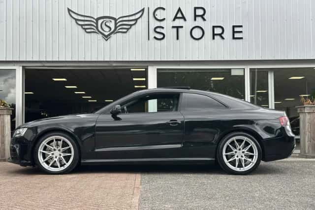 Audi A5 (2011) thumbnail 2