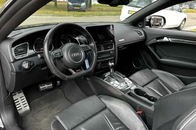 Audi A5 (2011) thumbnail 4