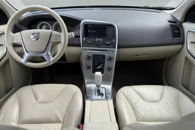Volvo XC60 (2012) thumbnail 4