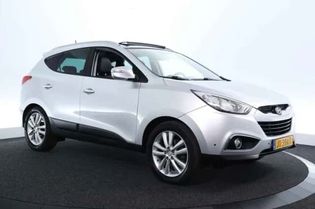 Hyundai ix35 (2011) thumbnail 3