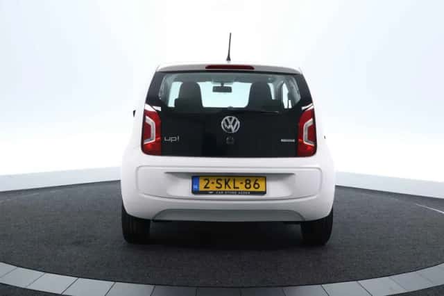 Volkswagen Up! (2013) thumbnail 6