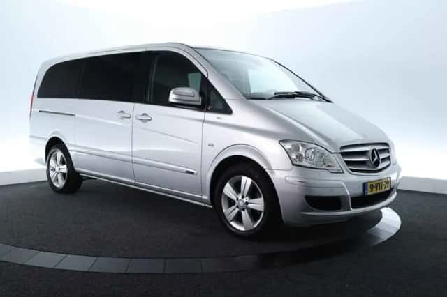 Mercedes-Benz Viano (2012) thumbnail 3