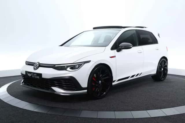 Volkswagen Golf (2022) thumbnail 1