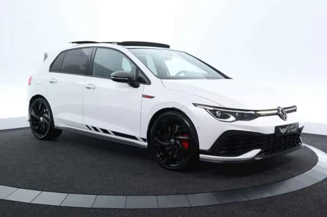 Volkswagen Golf (2022) thumbnail 3