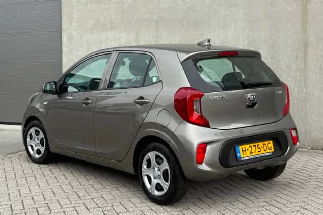 Kia Picanto (2020) thumbnail 6