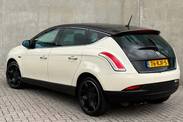 Lancia Delta (2009) thumbnail 6