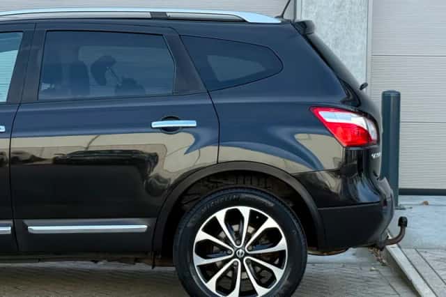Nissan Qashqai+2 (2011) thumbnail 5