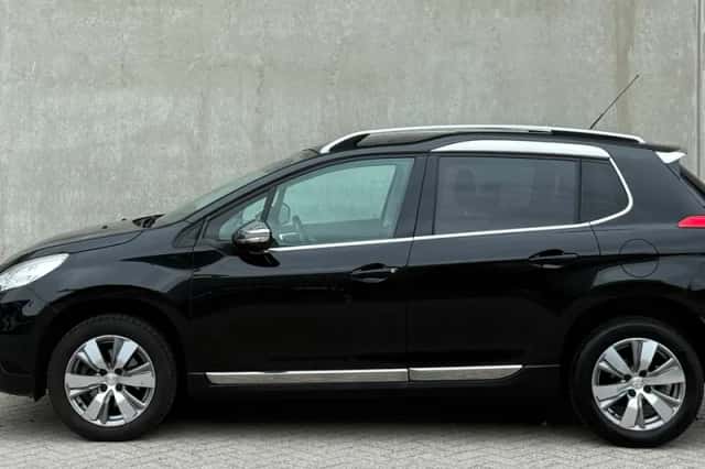 Peugeot 2008 (2016) thumbnail 4