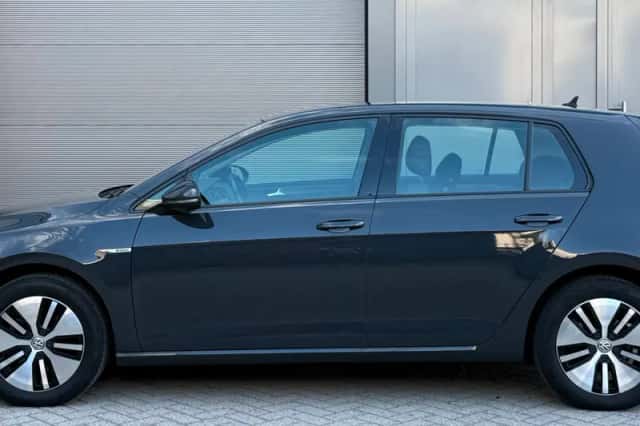 Volkswagen E-Golf (2020) thumbnail 3