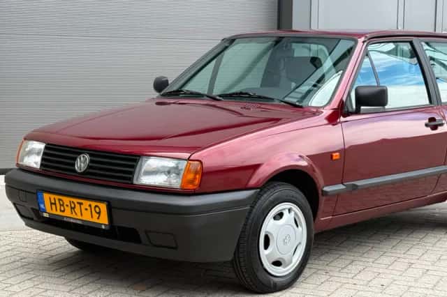Volkswagen Polo (1993) thumbnail 2