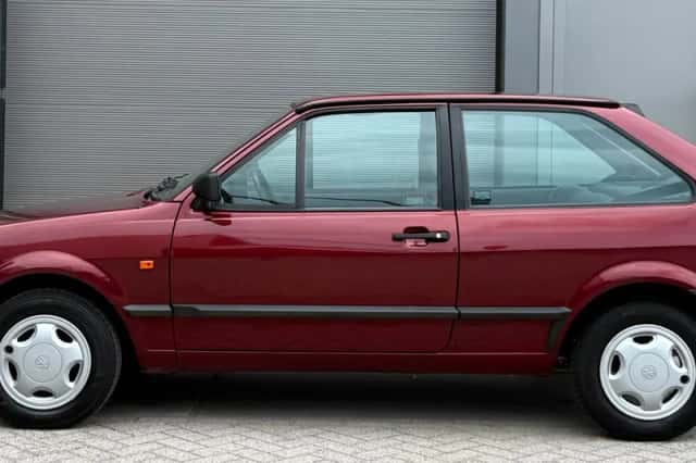 Volkswagen Polo (1993) thumbnail 3