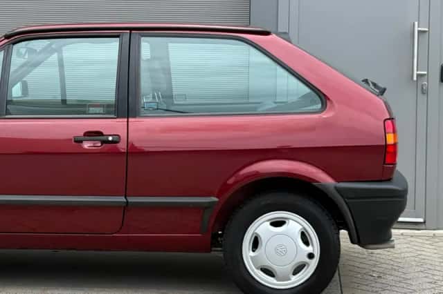 Volkswagen Polo (1993) thumbnail 5